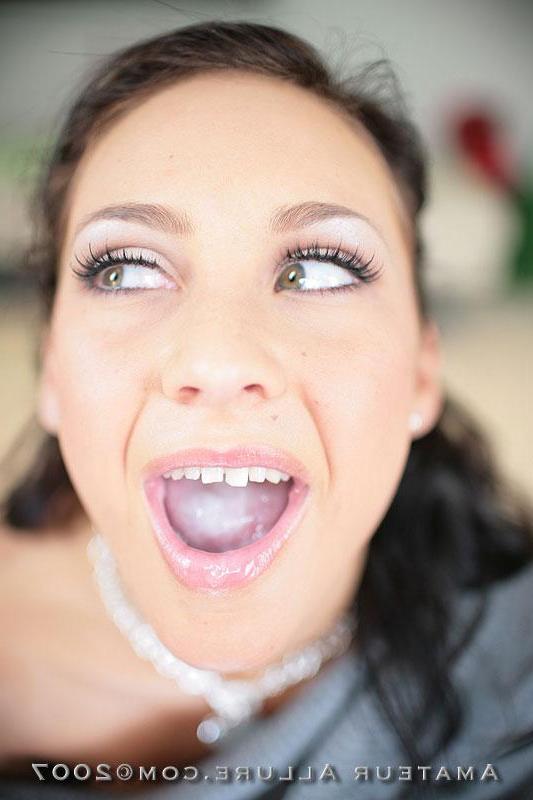 16P Teen hottie bares pussy sucking cock eating jizz