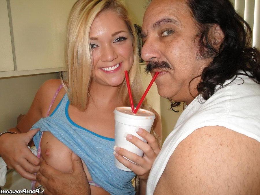 16P Blonde teen Jessie Andrews loves the jurassic cock