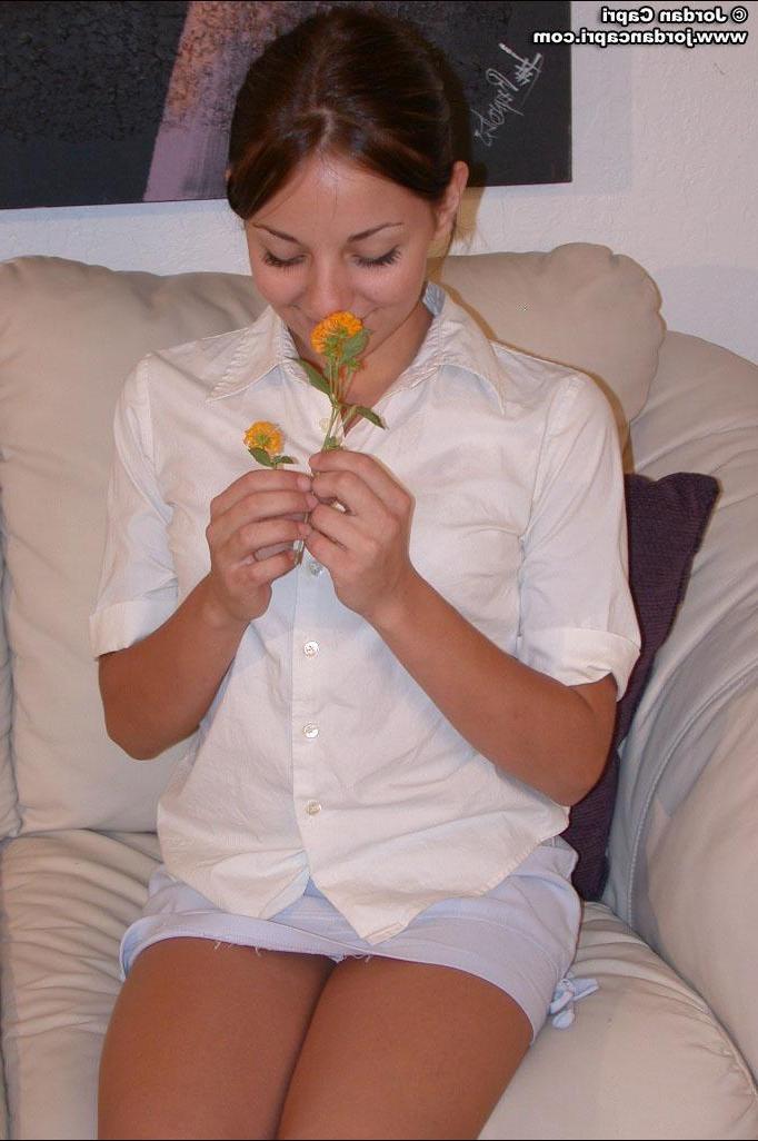 20P Pictures of Jordan Capri doing weird things with a flower
