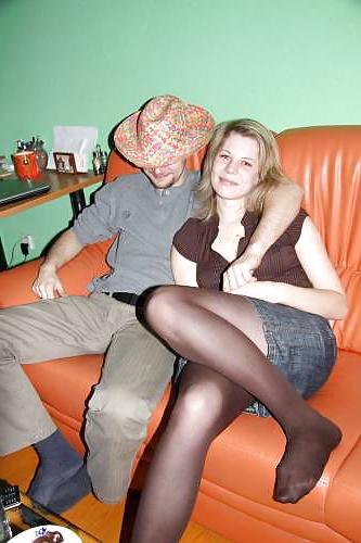 25P Nylon - upskirt - leg 2