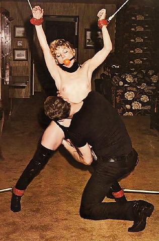 25P Vintage bondage games 3