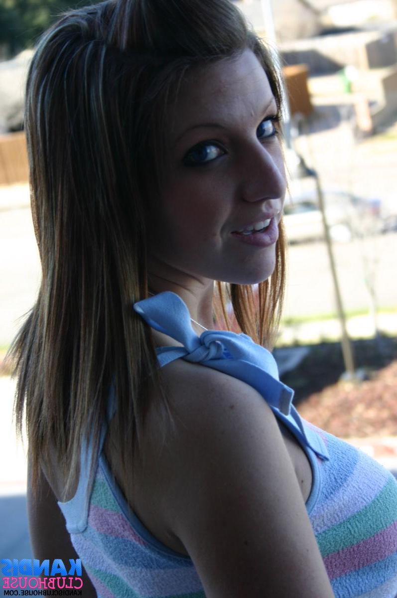 15P Pictures of teen babe Kandi\'s Clubhouse showing you her tits outside