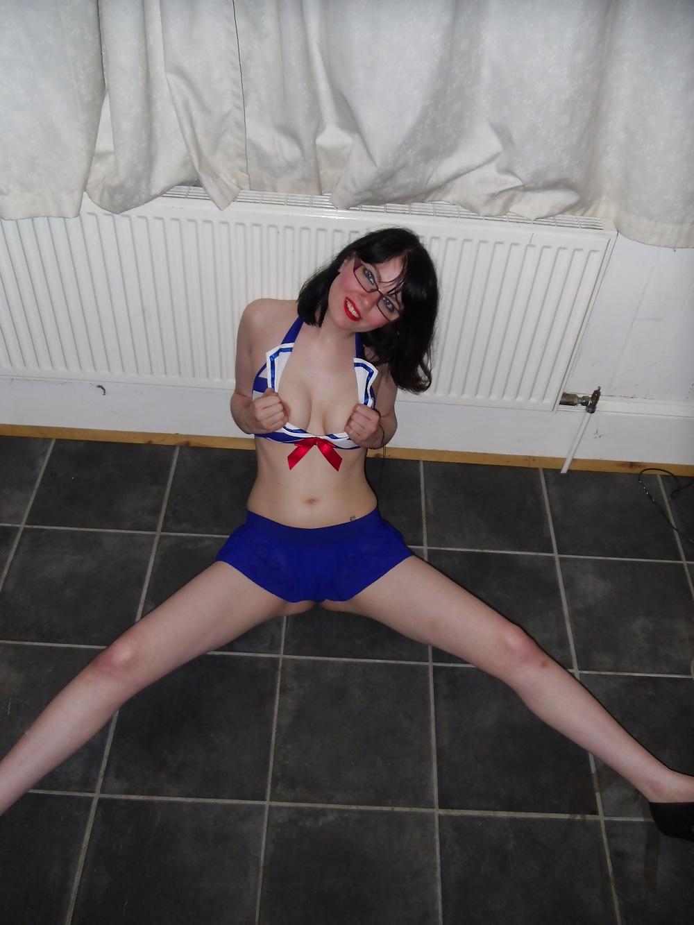 14P Jessica lo sailor girl