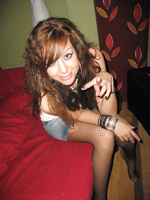 24P Nylon - upskirt - leg 23