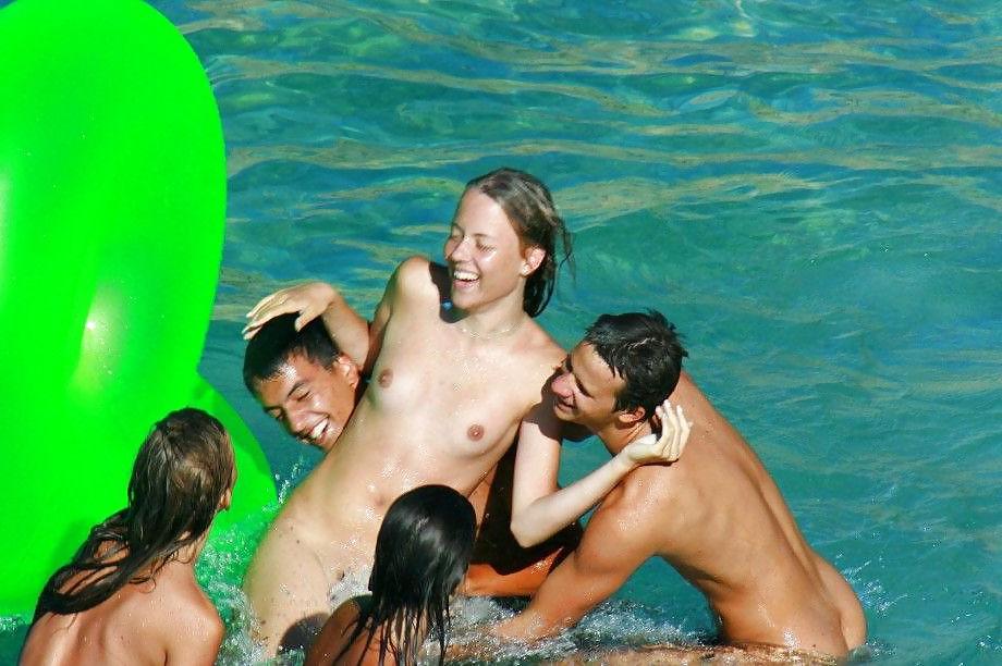 25P Nudist Teens IV