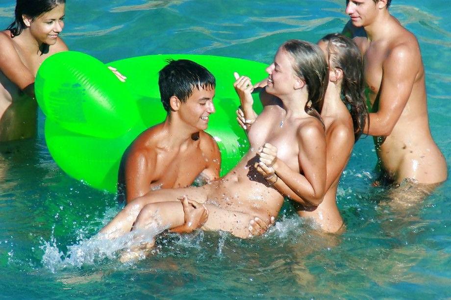 25P Nudist Teens IV
