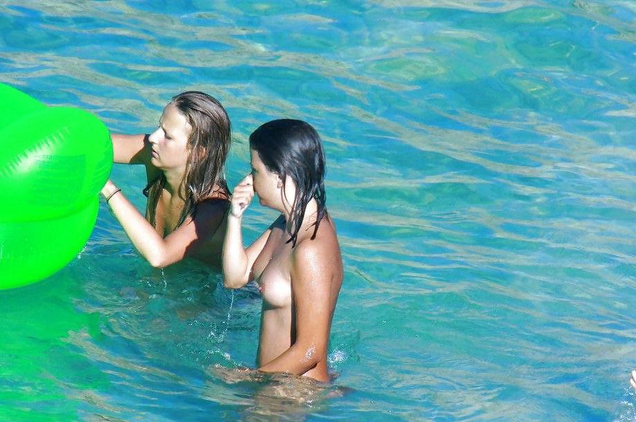 25P Nudist Teens IV