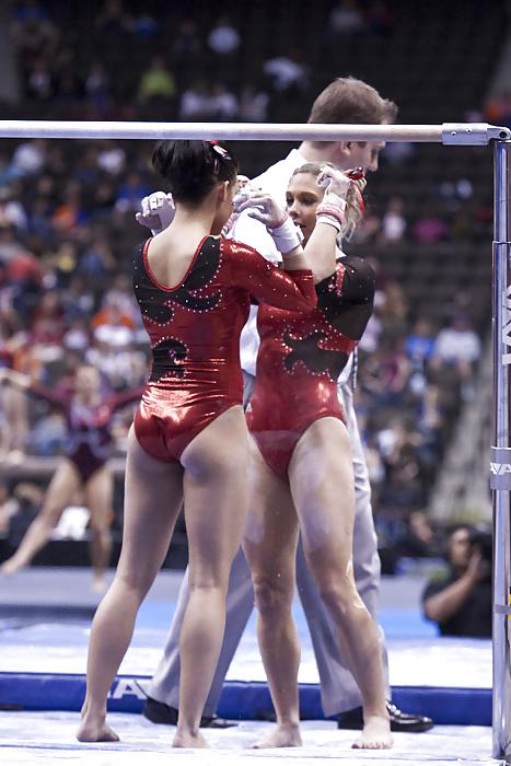 8P Georgia college gymnast