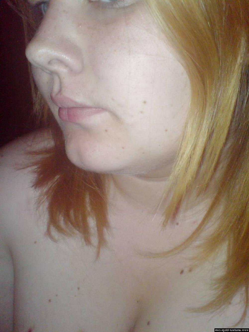 9P Dumb webcam girl