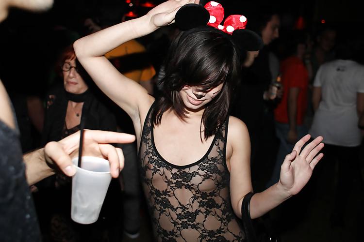 25P Its Party Time,By Blondelover.