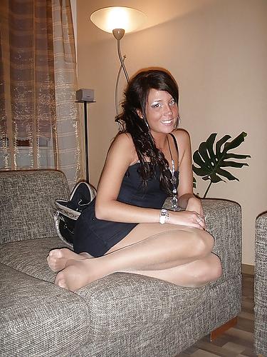 25P Nylon - upskirt - leg 29