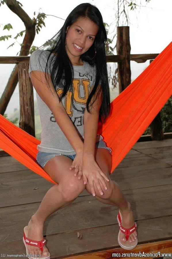 14P Pictures of latina girl Karen wrapping her lips around a stiff cock