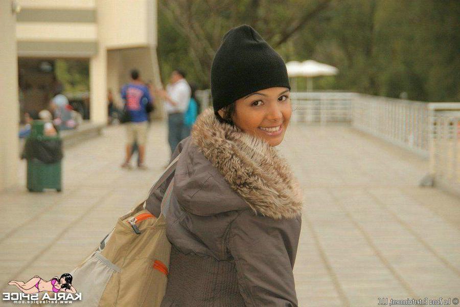 15P Pictures of teen hottie Karla Spice teasing in her winter coat