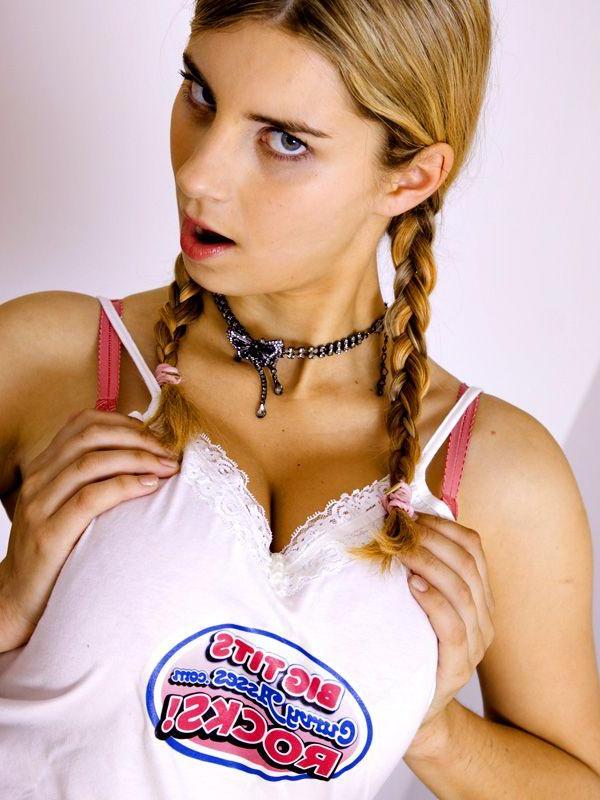 16P Pictures of Club Katrin showing her big honkers