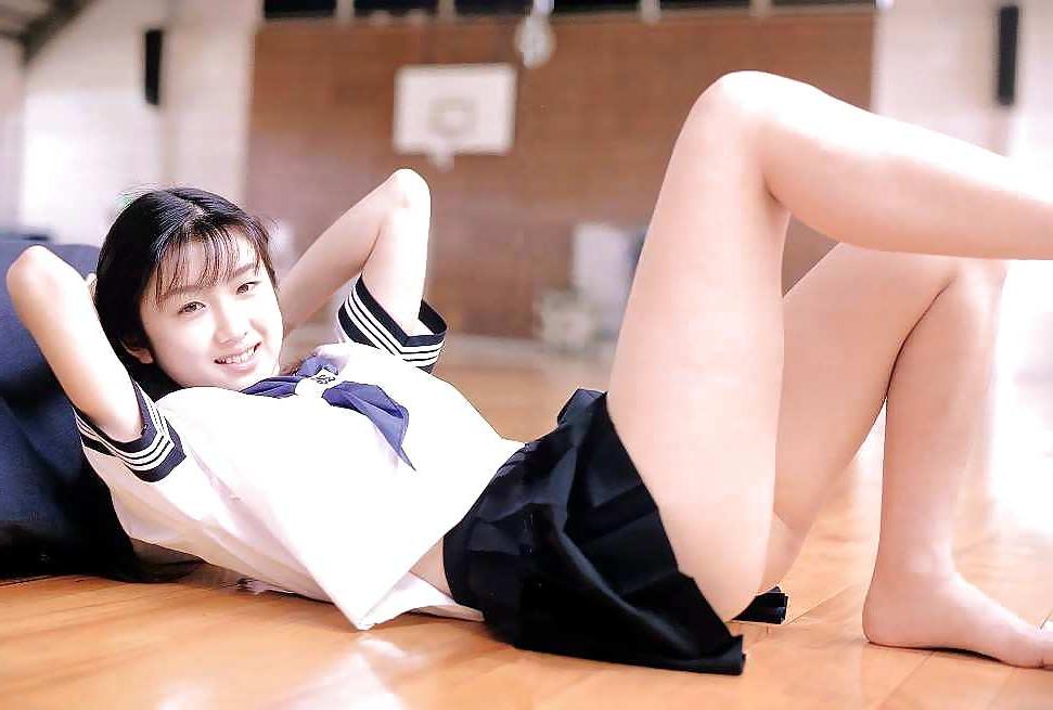 25P High school girls 04