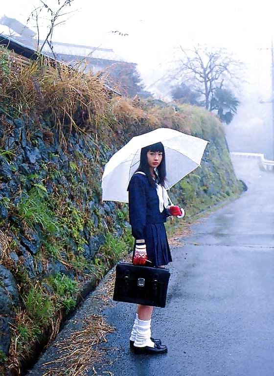 25P High school girls 04