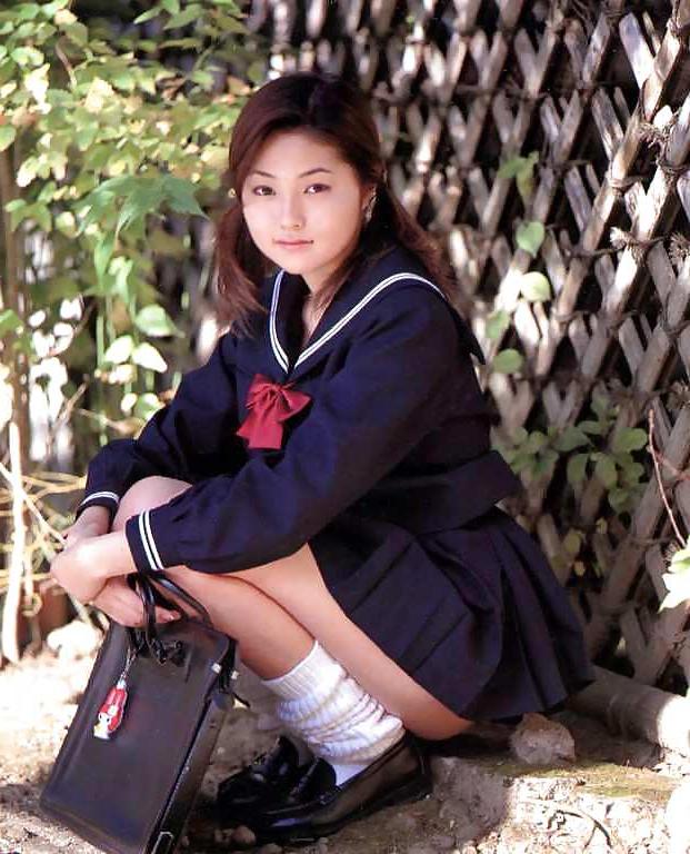 25P High school girls 04