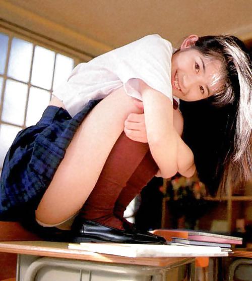 25P High school girls 04