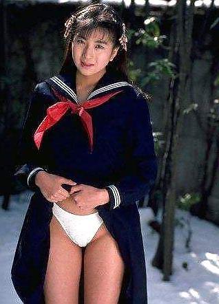 25P High school girls 09