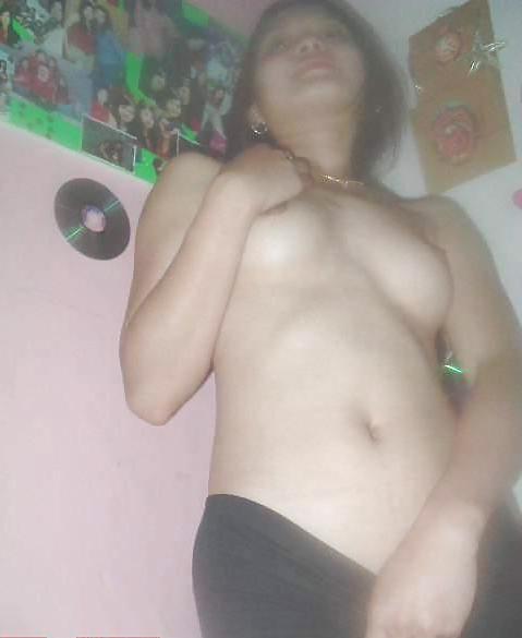 25P Indo Random Selca