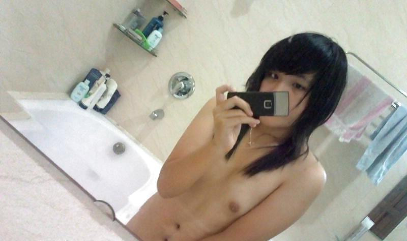 25P Indo Random Selca