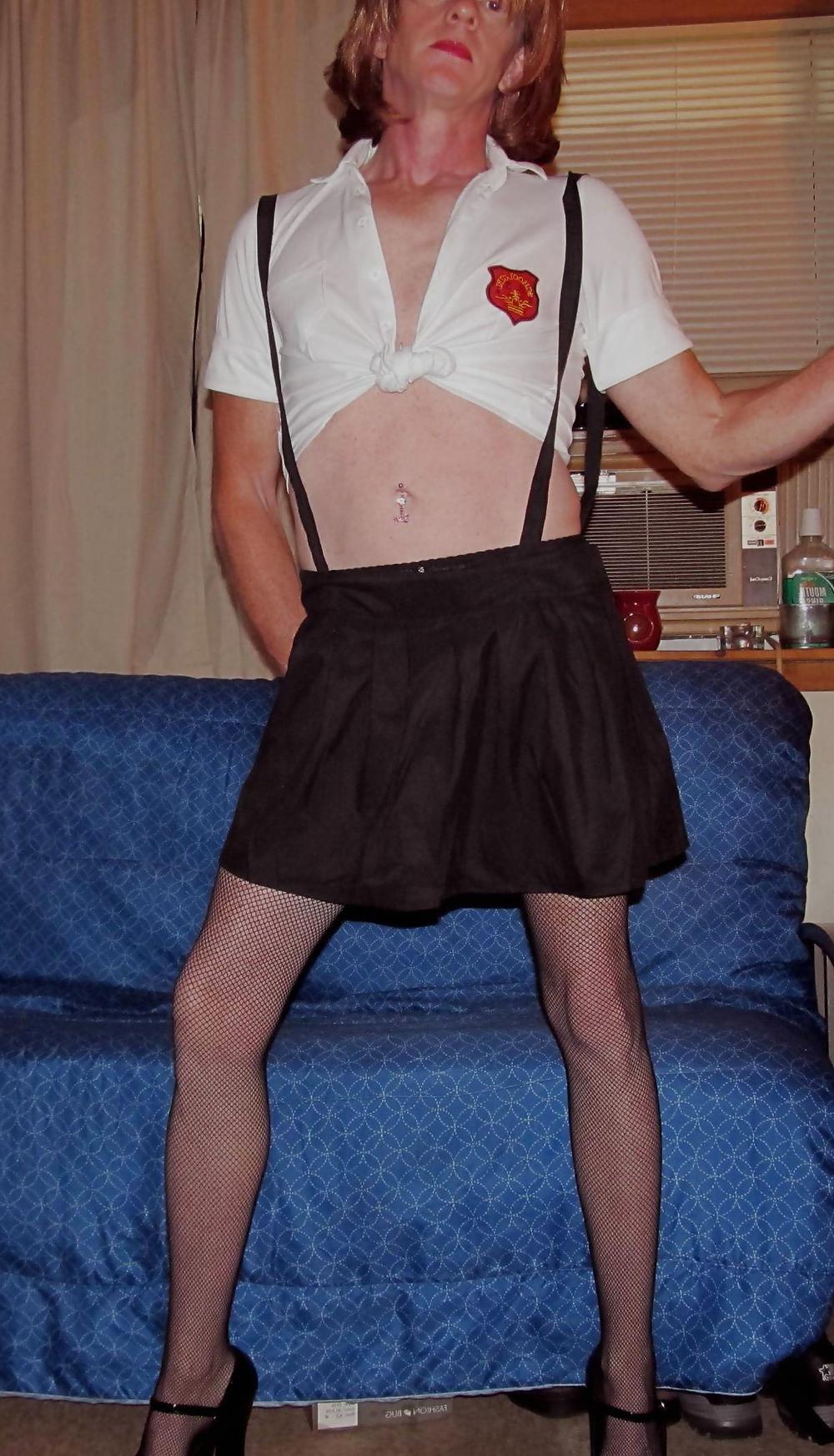 23P DEBBIE HEART TV SCHOOL GIRL