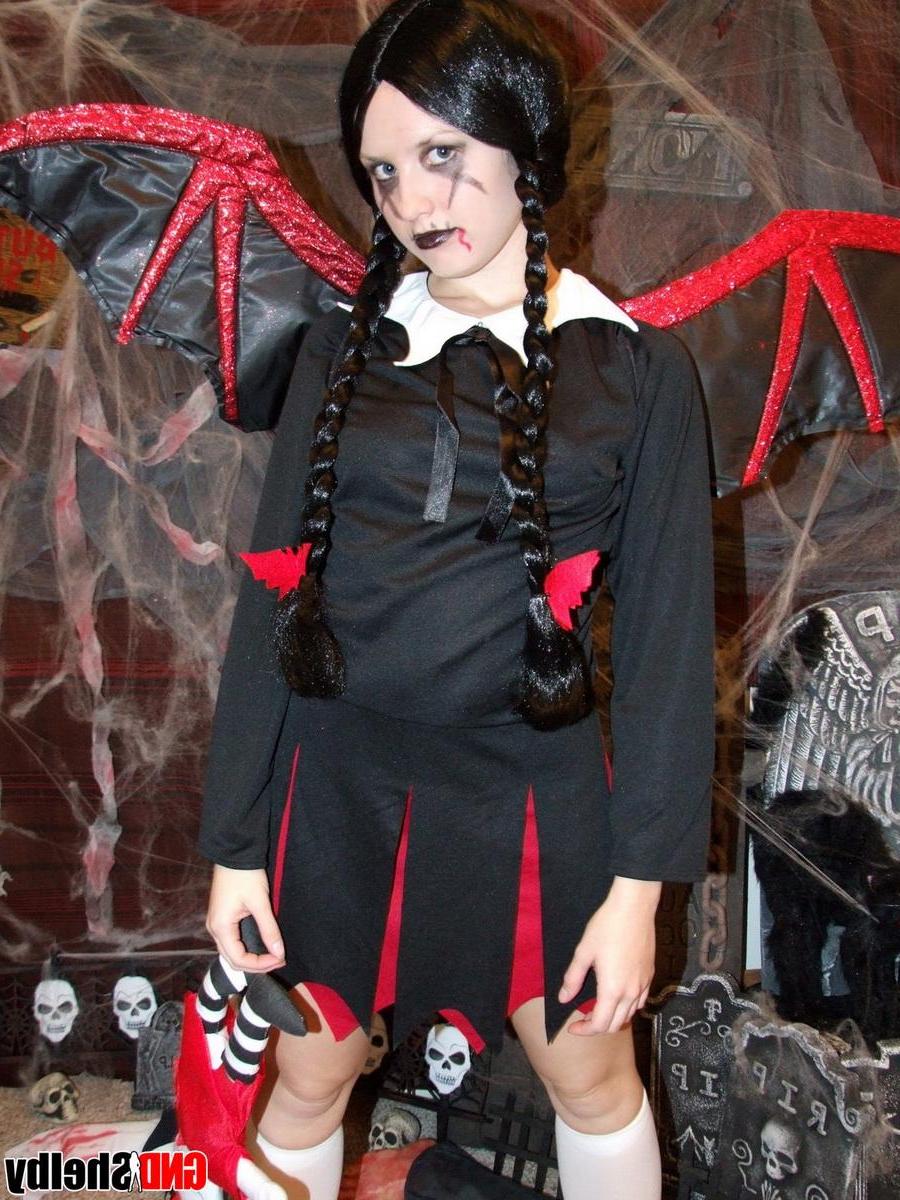 12P Slutty teen Shelby teases in her sexy halloween costume