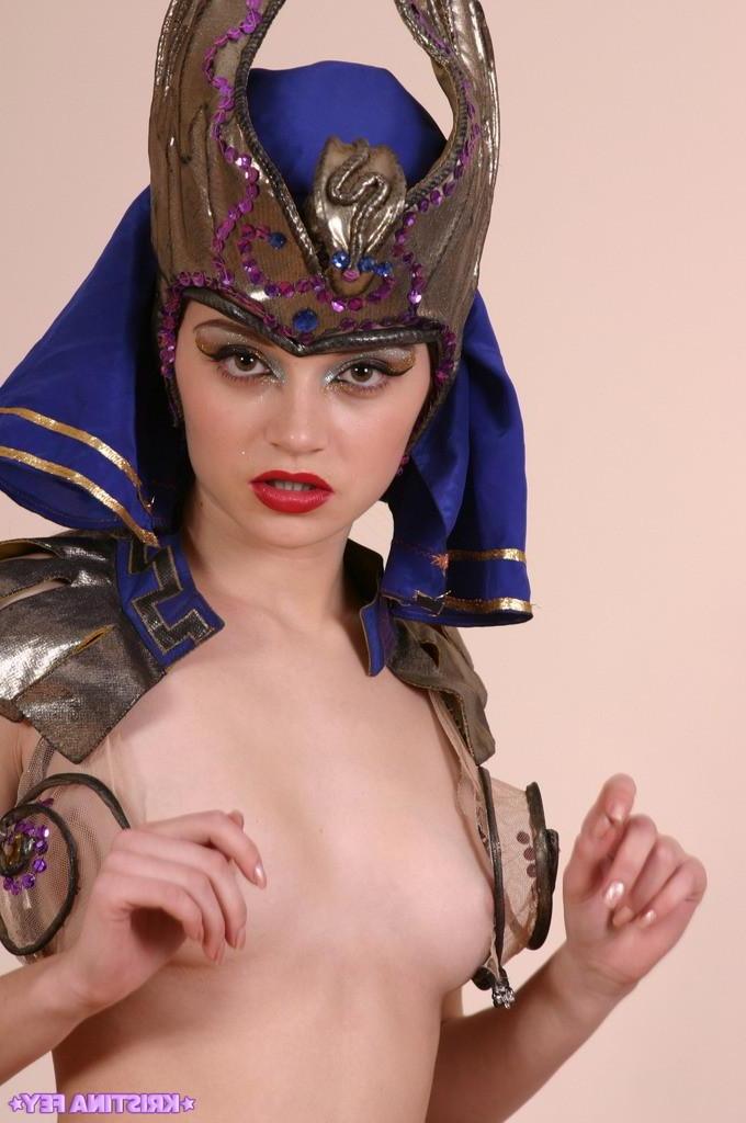 15P Pictures of Kristina Fey all naked and weird