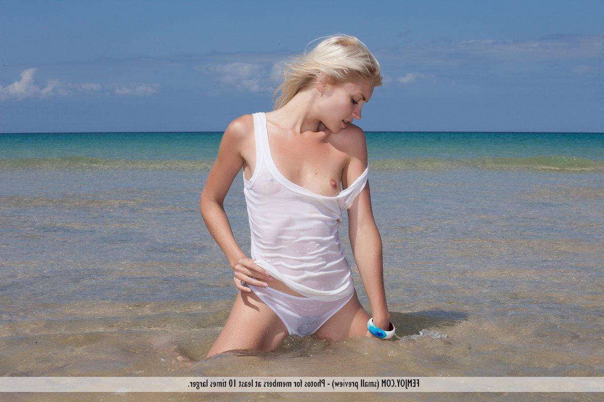 16P Blonde teen Kristy gets totally nude at the beach in "Salty"