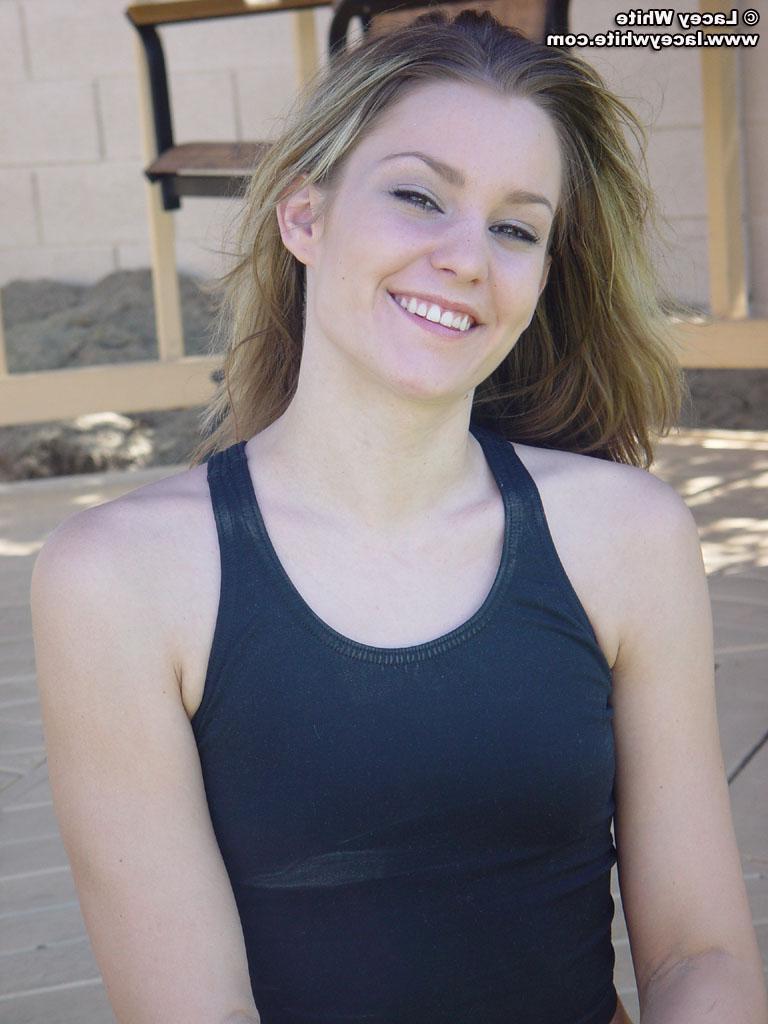 20P Pictures of teen star Lacey White all naked for you outside