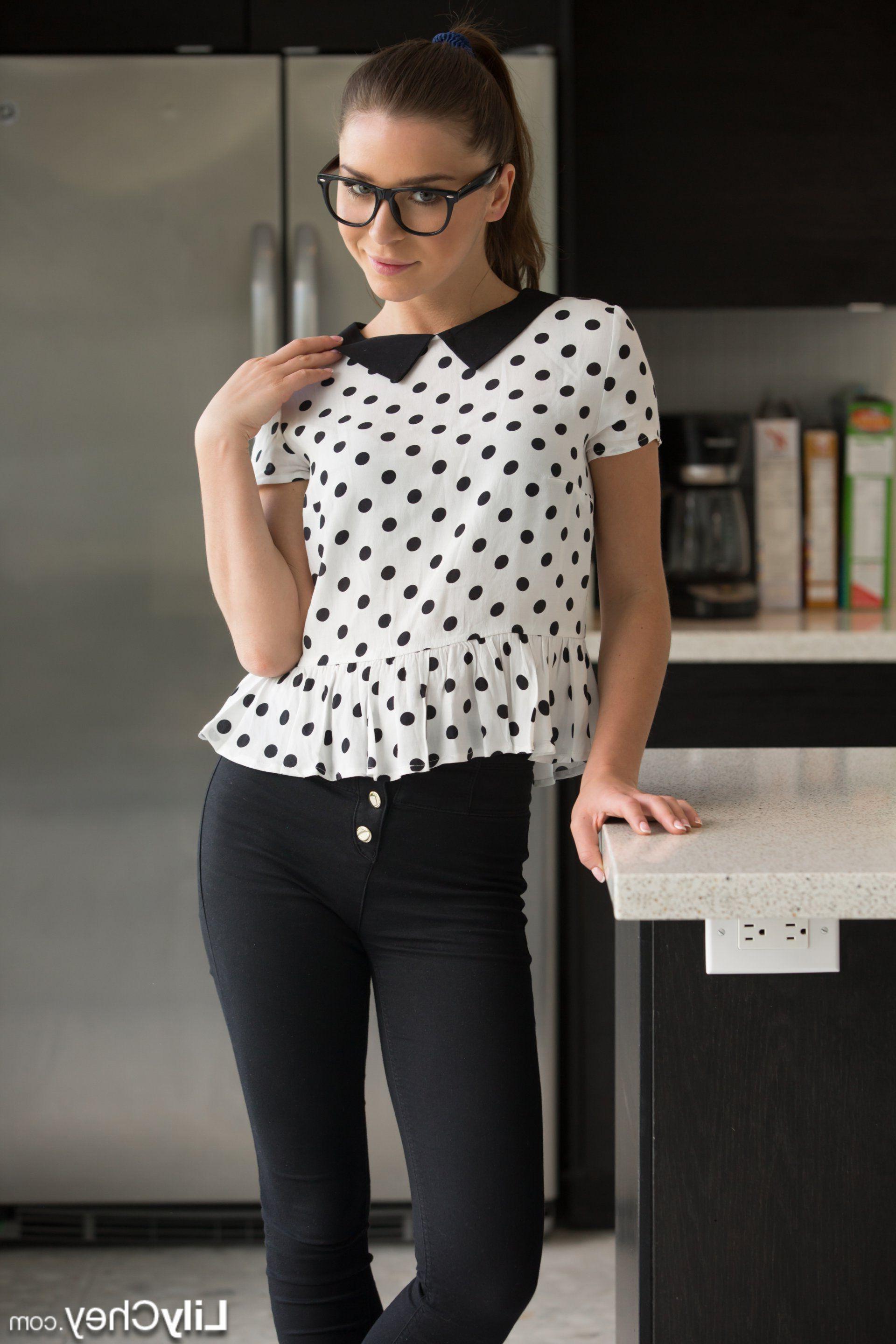 15P Brunette coed Lily Chey strips in her polkadots and glasses