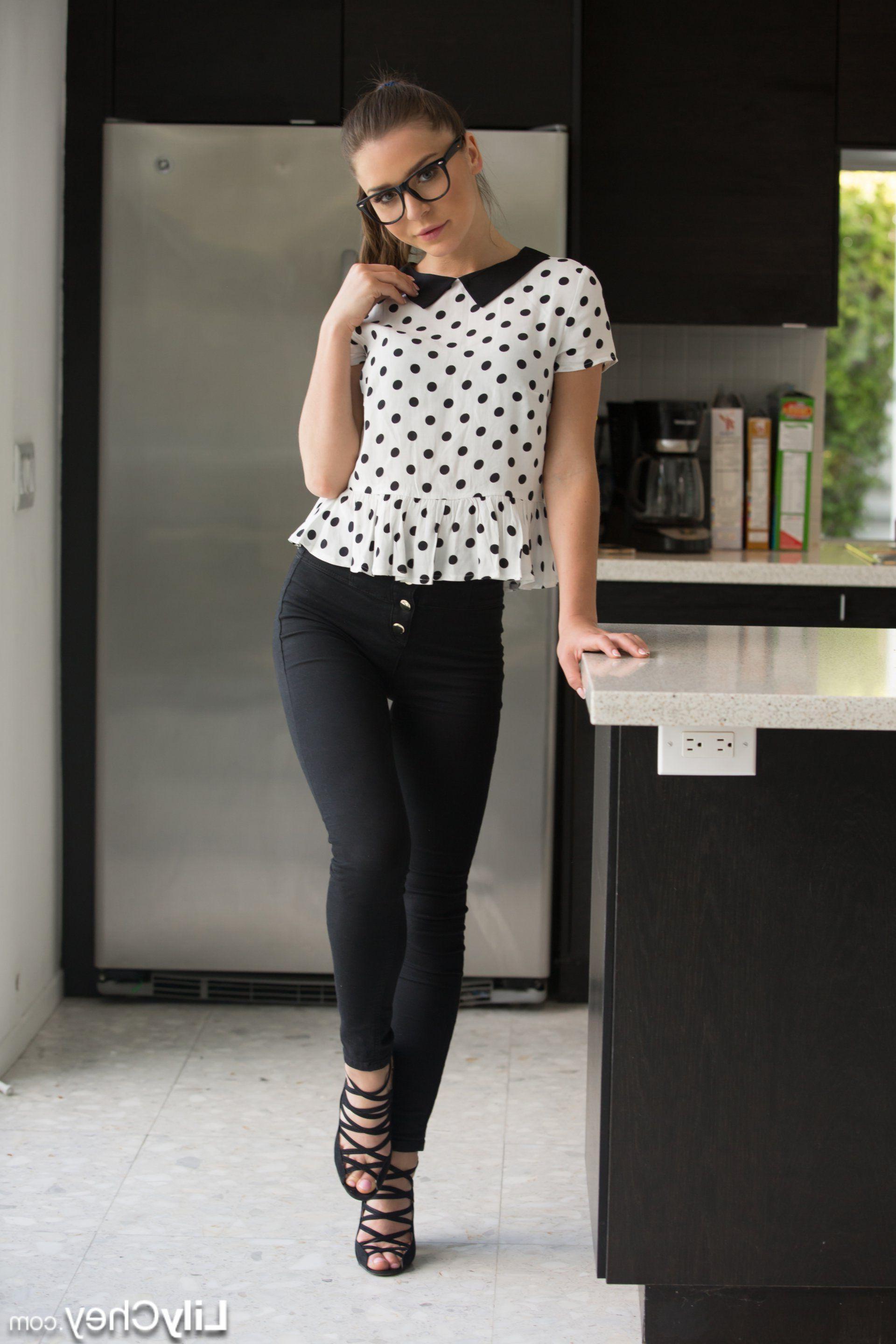 15P Brunette coed Lily Chey strips in her polkadots and glasses