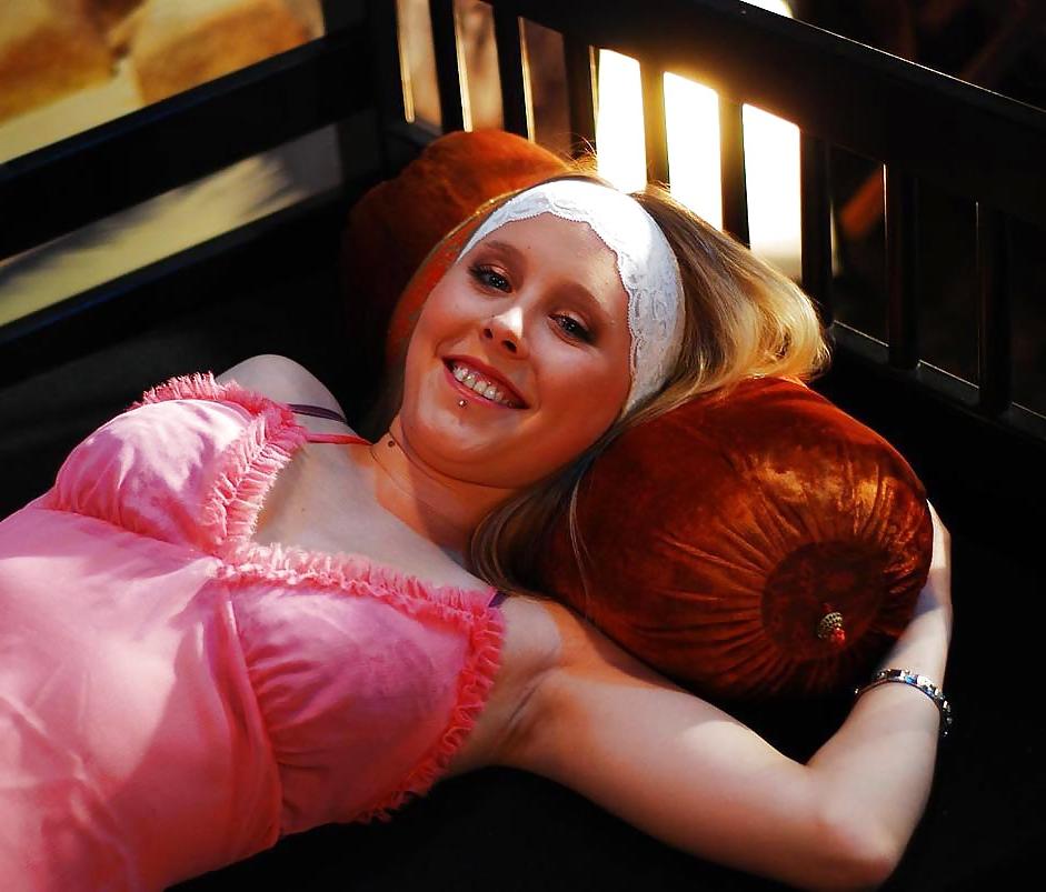 15P Blond teen