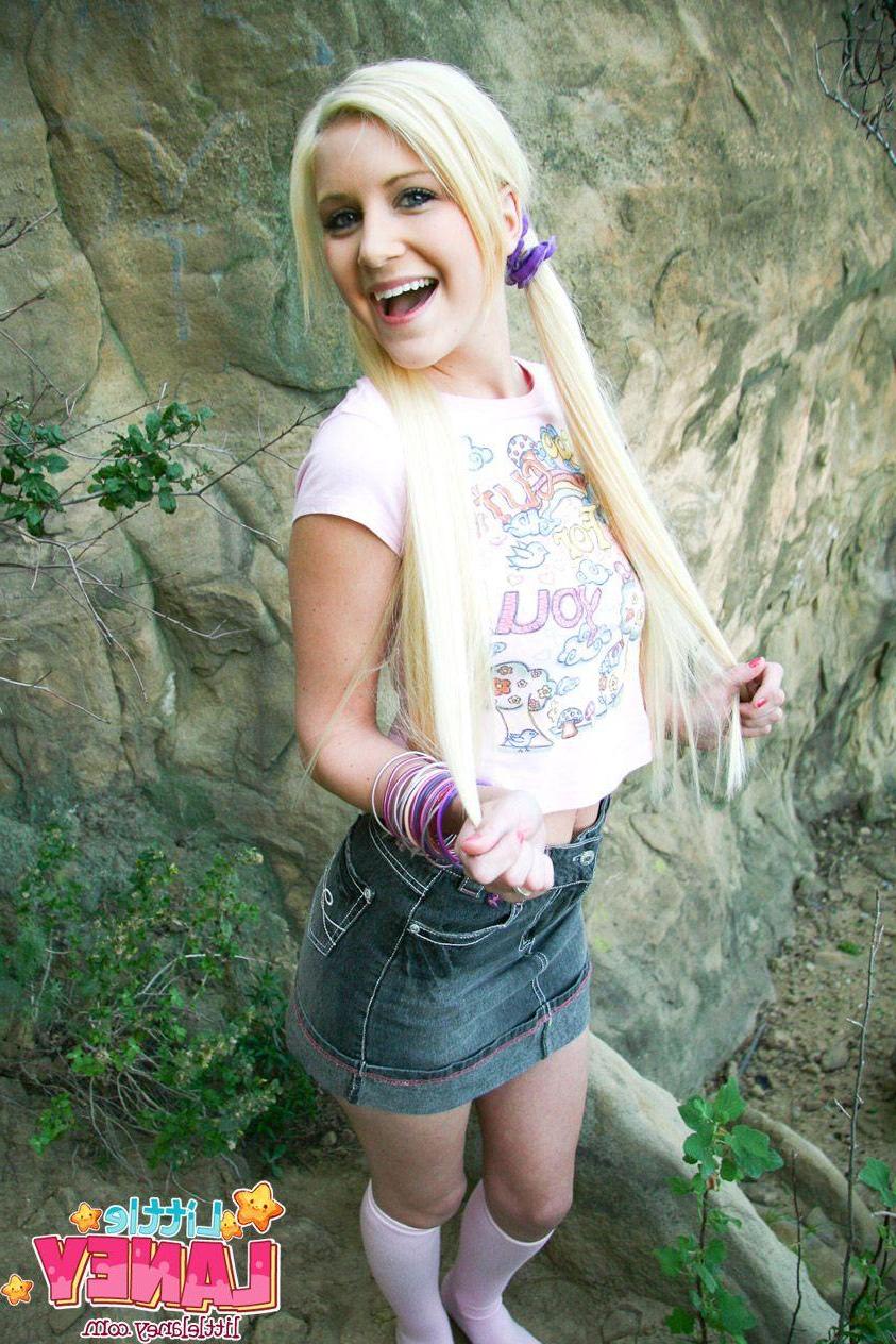12P Pictures of teen Little Laney exposing her hot body