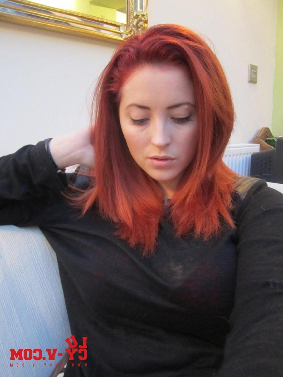 12P Lucy V strips from her cute white top and black lingerie at home