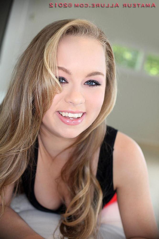 16P Blonde teen Maddy sucks cock and gets her shaved pussy fucked