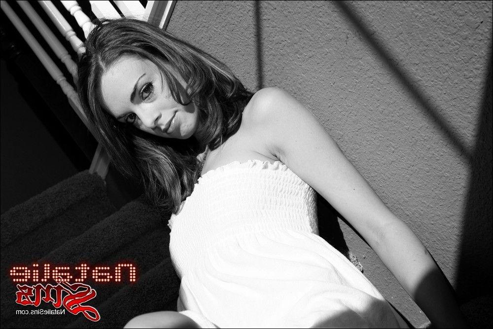 15P Pictures of teen Natalie Sins giving you her pussy