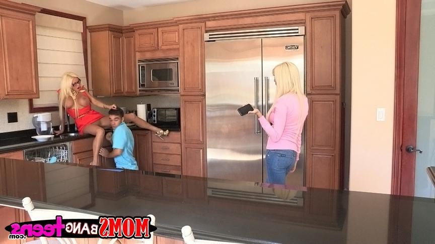 20P Blonde teen Rikki Six gets a lesson in how to screw from Nikita Von