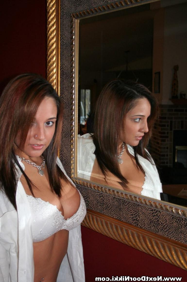 15P Nikki shows how hot she is first thing in the morning
