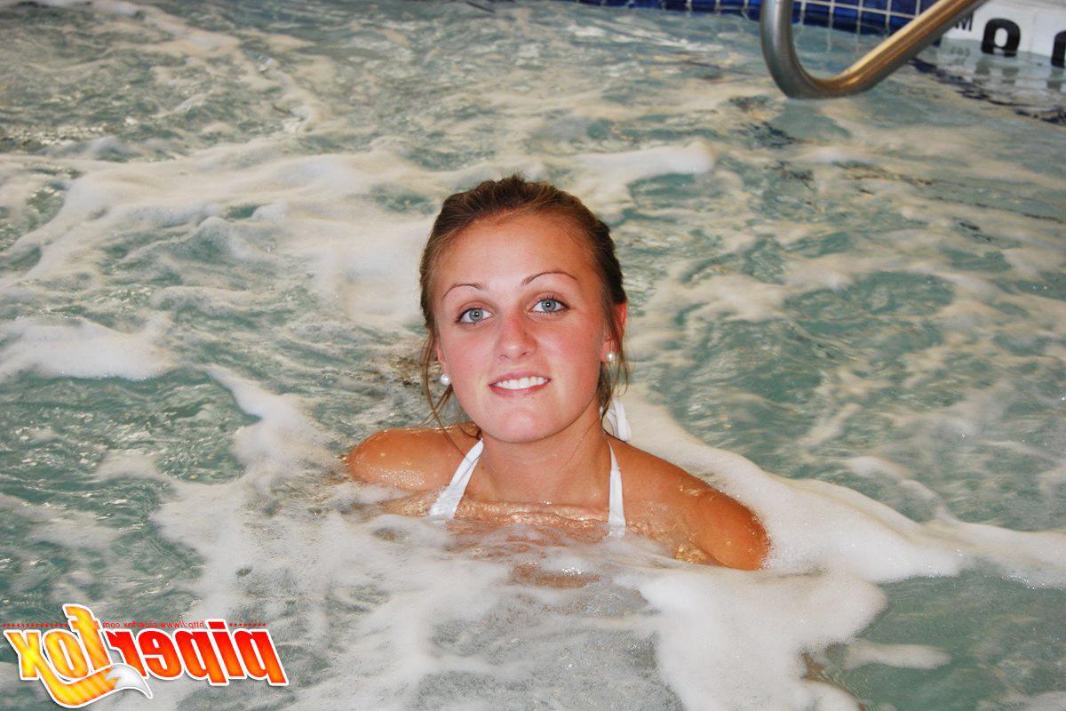 15P Pictures of Piper Fox getting all wet for you