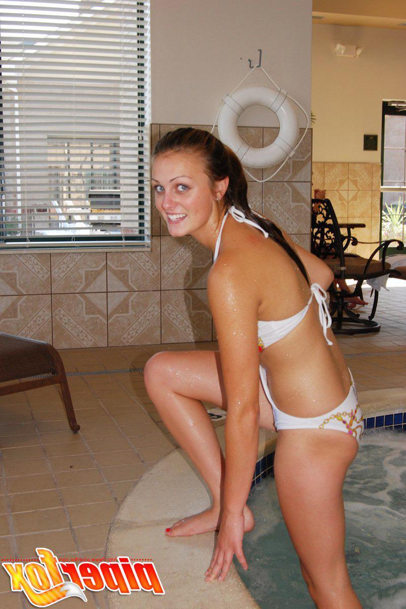 15P Pictures of Piper Fox getting all wet for you