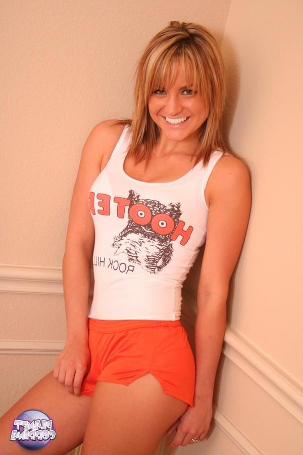18P Sexy blond teen in a hooter\'s uniform