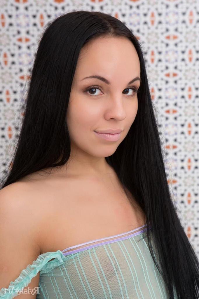 16P Beautiful teen girl Sable spreads her legs just for you