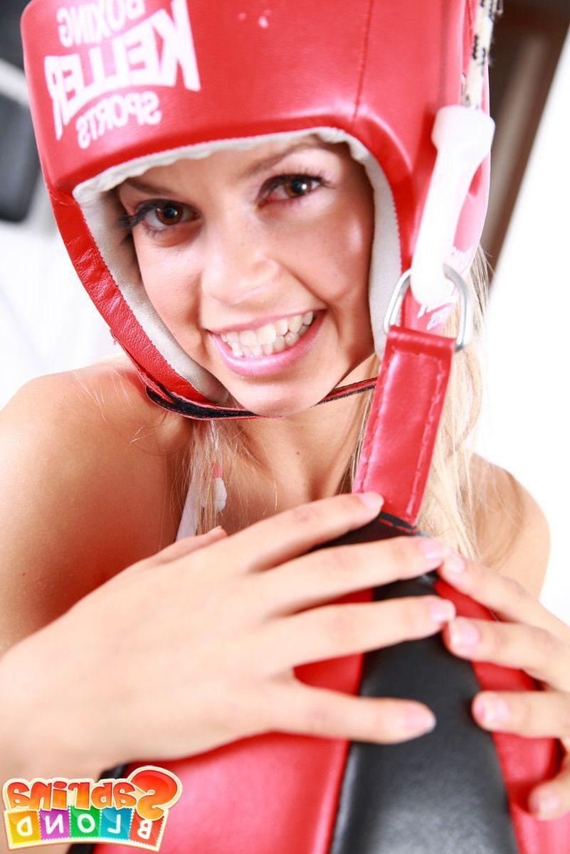 15P Pictures of Sabrina Blond getting kinky in the gym
