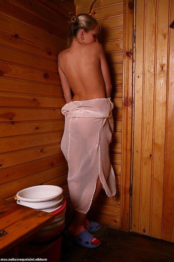 20P Pictures of Maddie stripping in a sauna