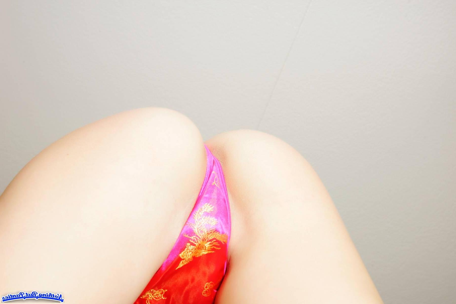 18P Pics of Peachez waiting for you in a satin g string on the bed