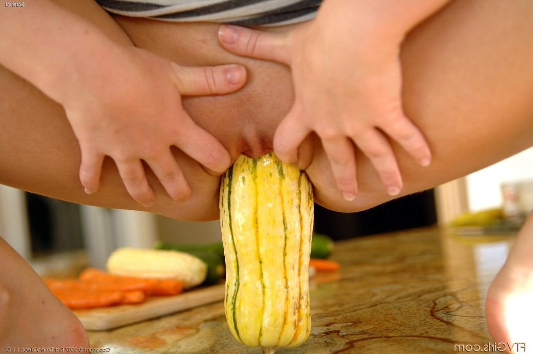 20P Pictures of blond teen Sasha fucking vegetables