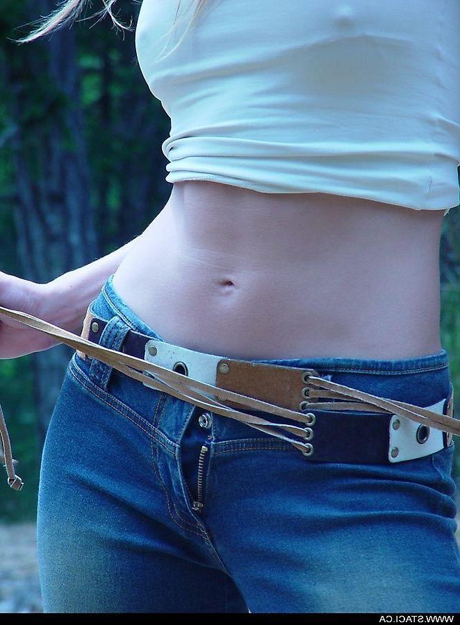20P Pictures of teen hottie Staci.ca going topless on a beach