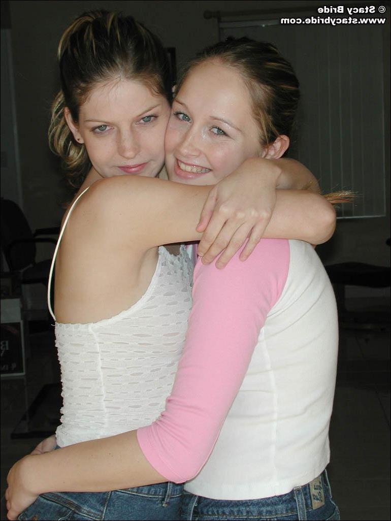 20P Pictures of teen model Stacy Bride hanging out with XXX Raimi