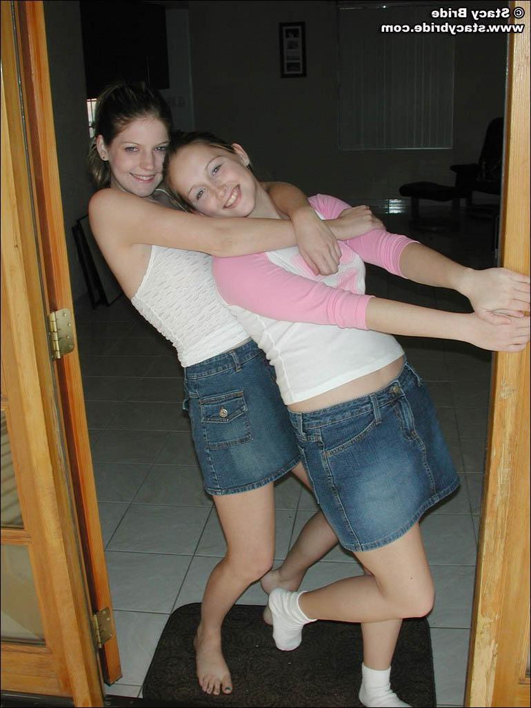 20P Pictures of teen model Stacy Bride hanging out with XXX Raimi